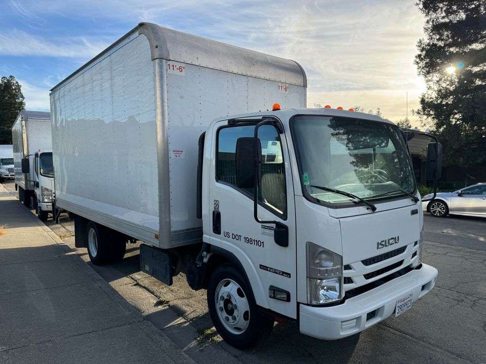 2020 Isuzu NPR