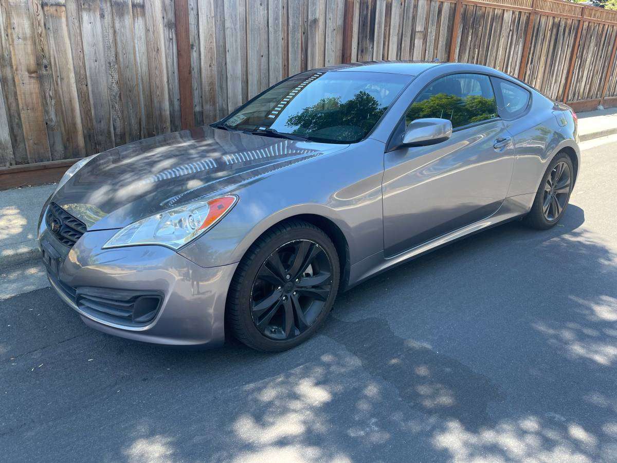 2012 Hyundai Genesis Coupe