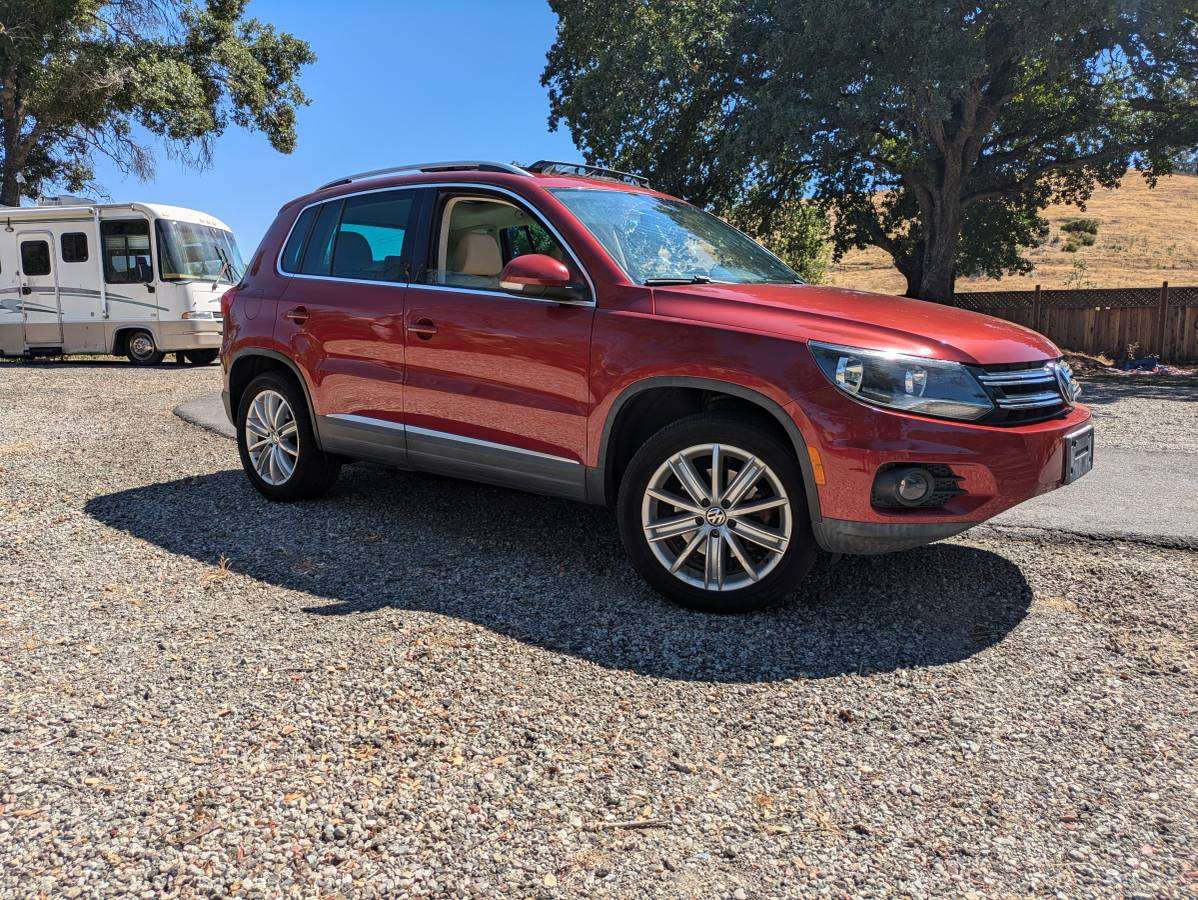 2012 VW Tiguan SE